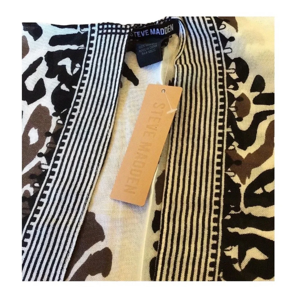 Steve Madden Black/White Damask Topper (NWT) (Size: OSFM) - Picture 8 of 12